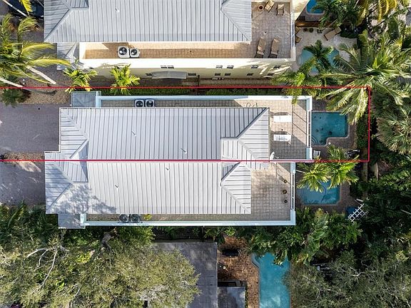 5th image of 950 SW 7th Street #950