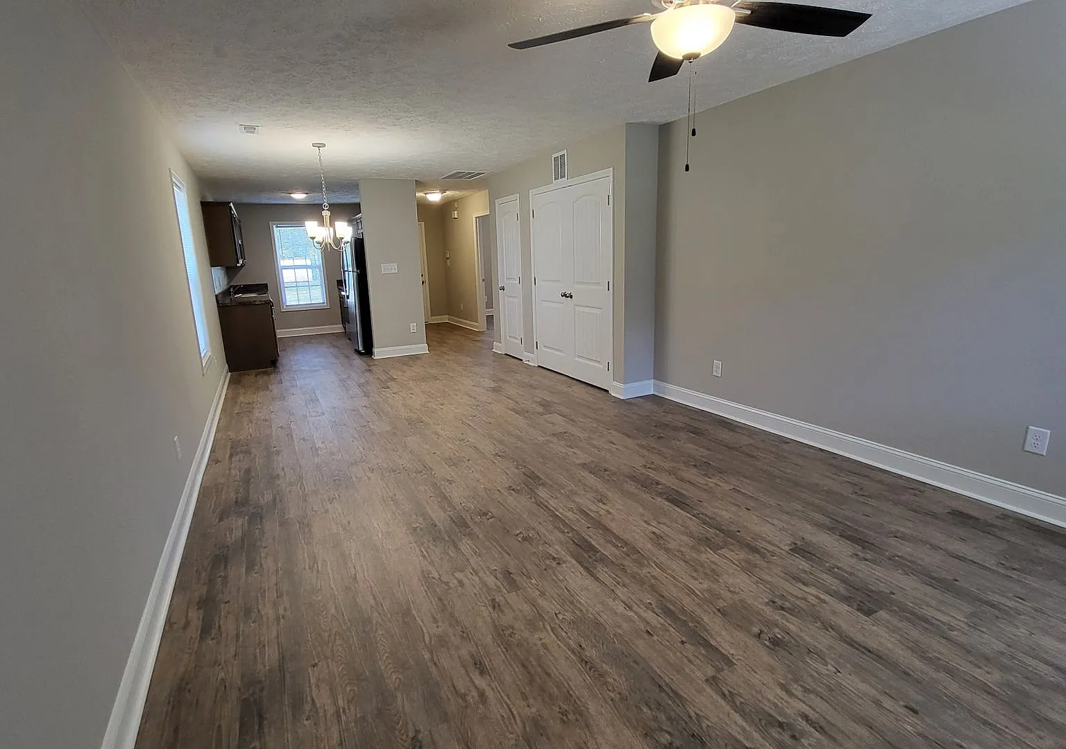 East 7th Street Apartments — Photo 2