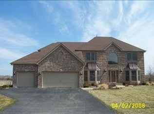 711 Goldenrod Dr, Algonquin, IL 60102