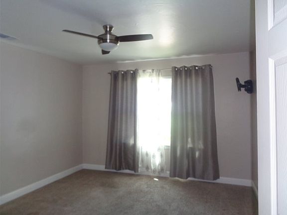 5th image of 953 Jones St