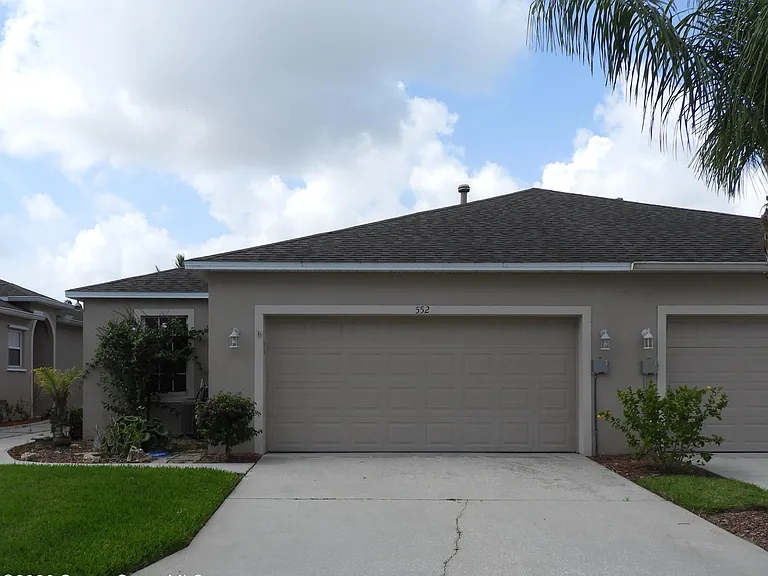 552 Wedge Ct SE — Photo 2