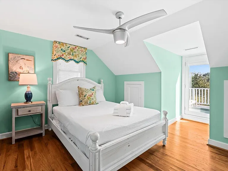 2714 Bayonne St — Photo 20