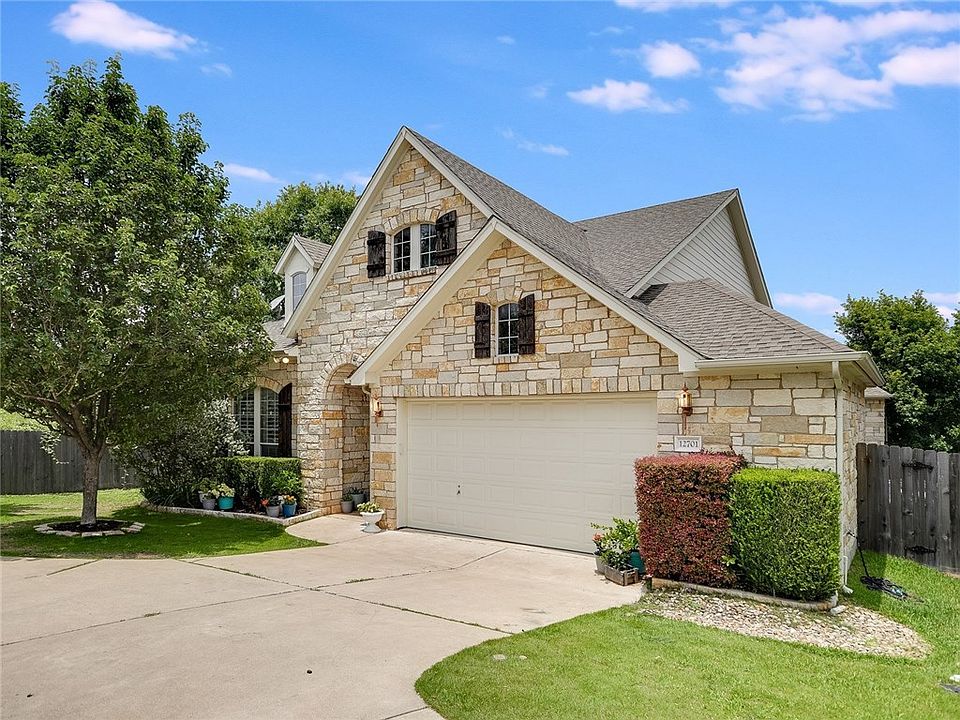 1st image of 12701 Lee Park Ln