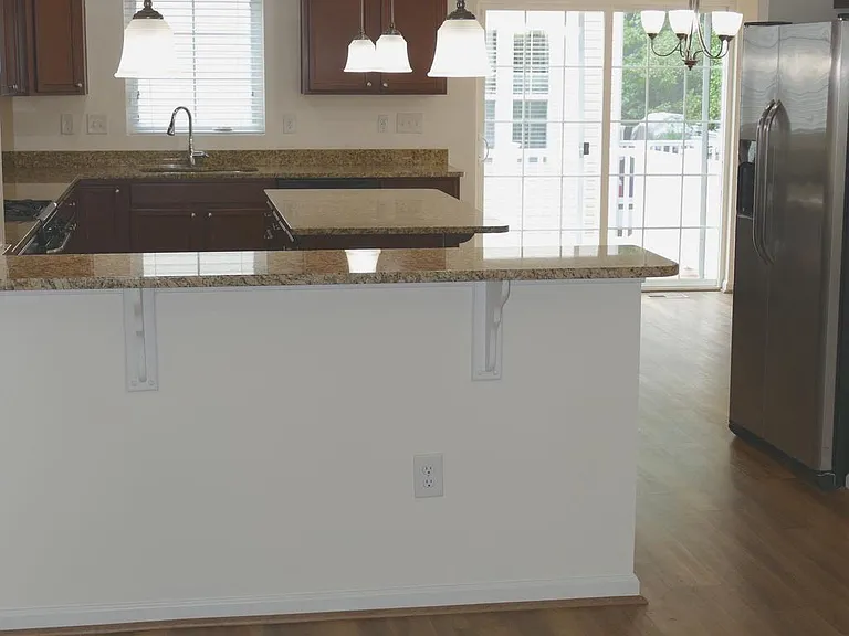 7706 Gaston Pl — Photo 10
