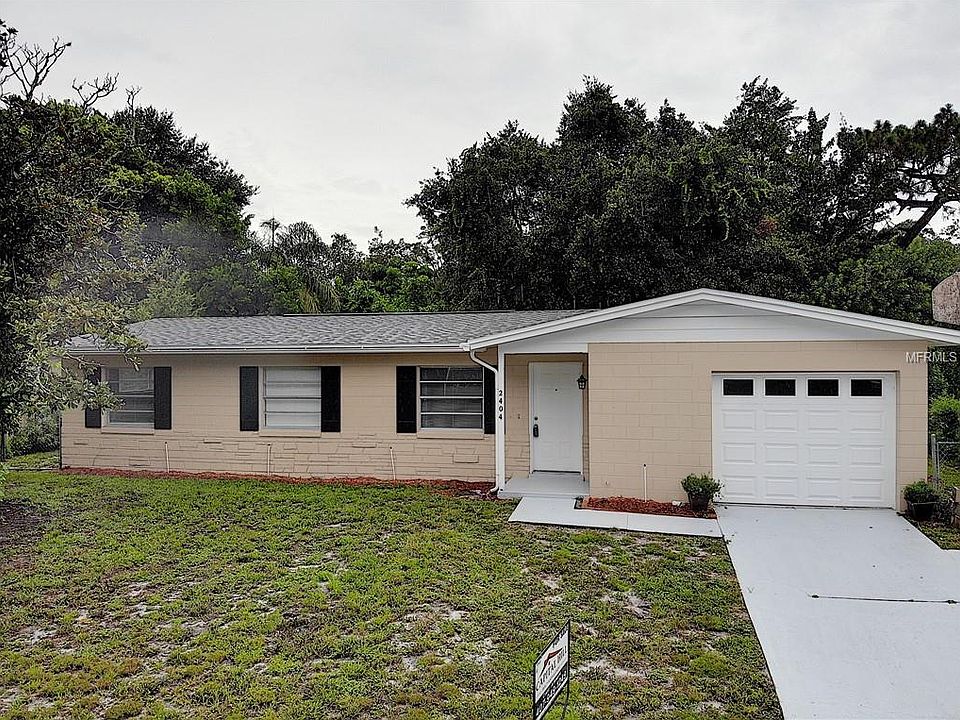 1st image of 2404 Driftwood Dr