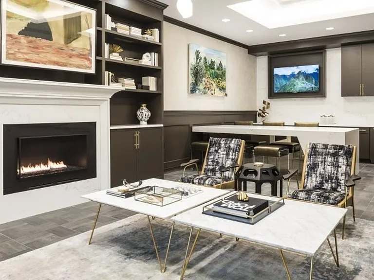 11 Marche Apartments — Photo 4