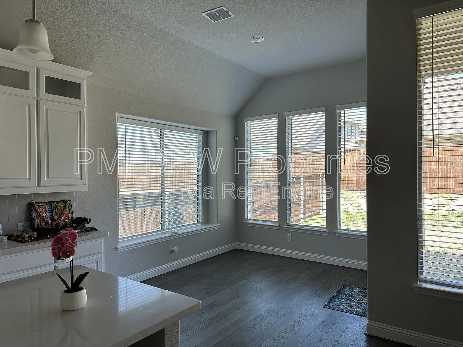 4 bed, 3.0 bath, 2930 sqft, $6,500 — Photo 3