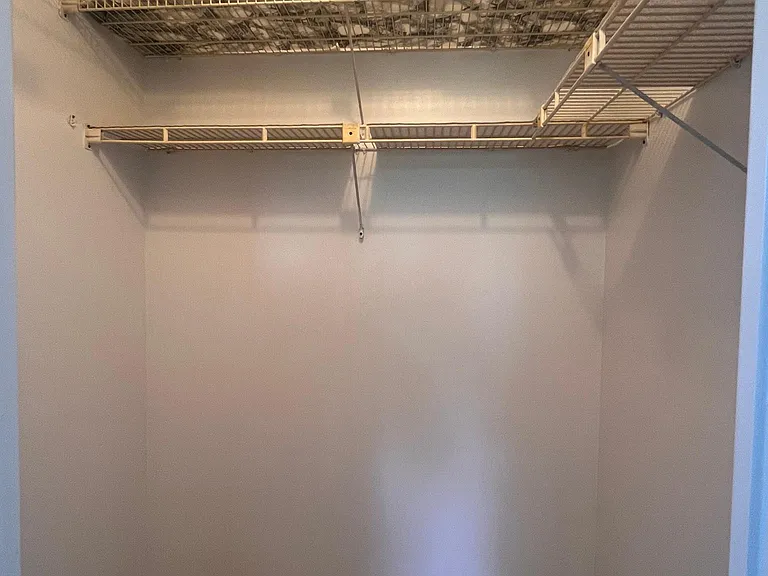 Master Room Walking Closet