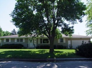 1101 Lincoln Rd, Storm Lake, IA 50588