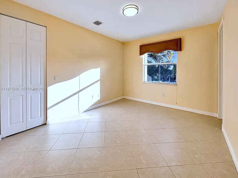 5028 SW 170th Ave — Photo 46