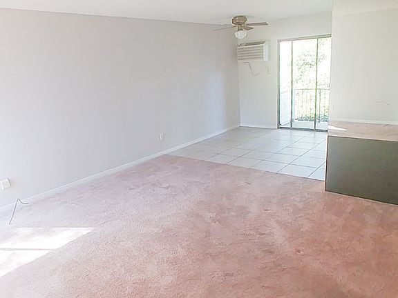 4th image of 7838 Cowles Mountain Ct Unit C13
