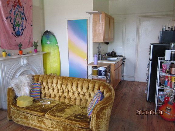 2nd image of 624 Myrtle Ave APT 2