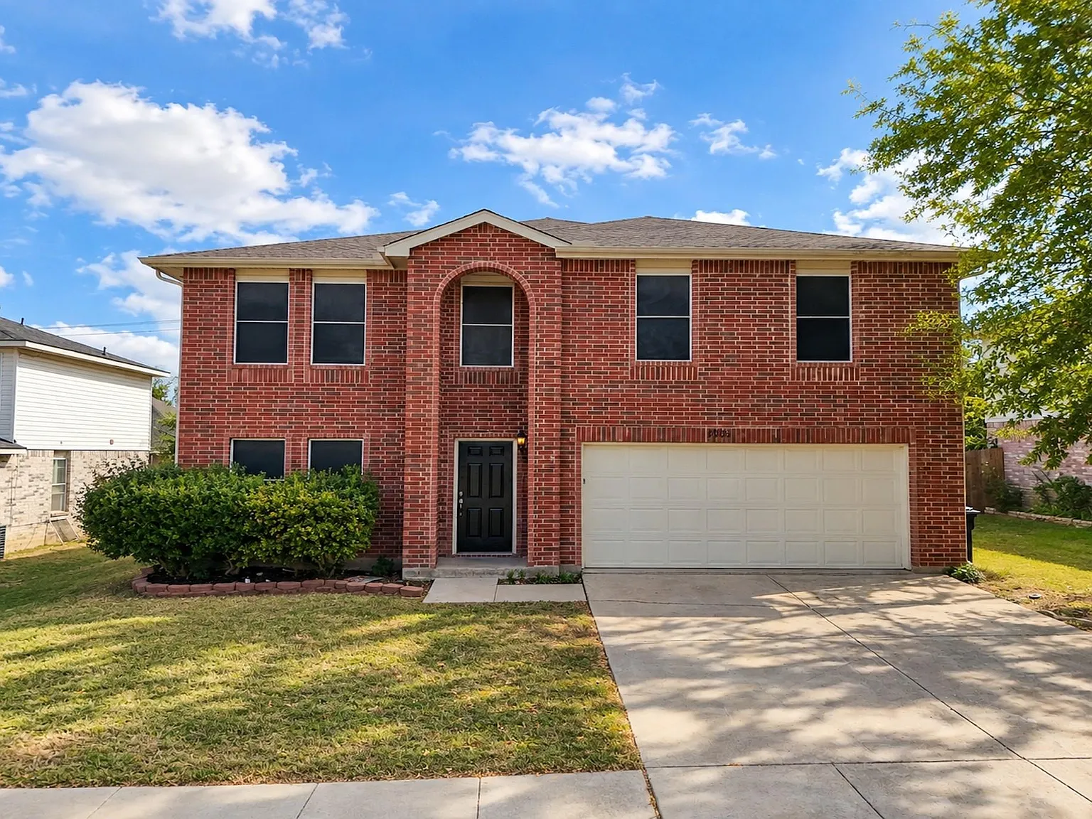 4 bed, 3185 sqft, $3,200 — Photo 1