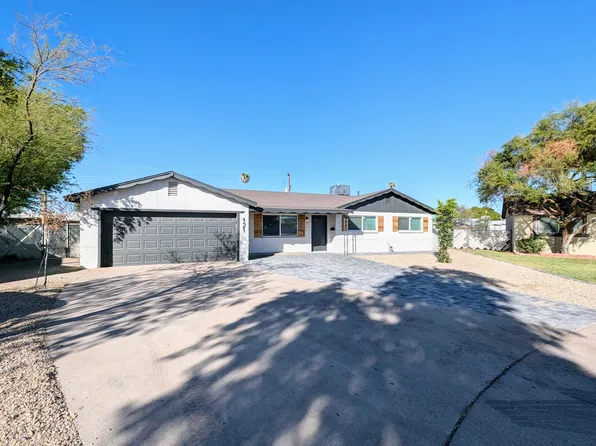 121 N Flint Cir, Mesa, AZ 85201