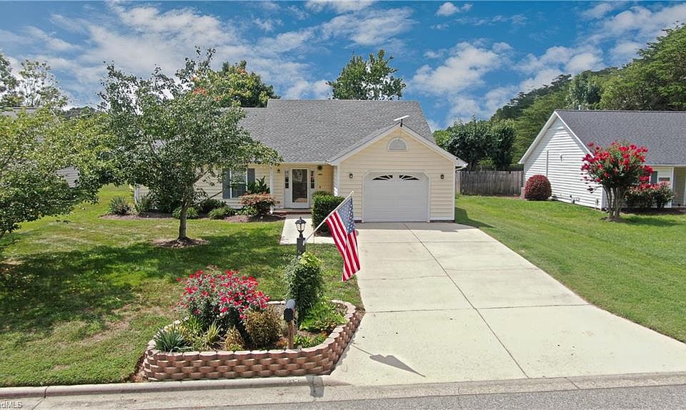 1st image of 4417 Garden Club St
