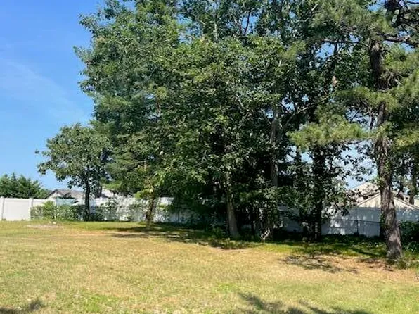 46 Burton Drive, Howell, NJ 07731