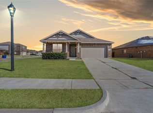 1061 Stanridge Ln, Van Alstyne, TX 75495