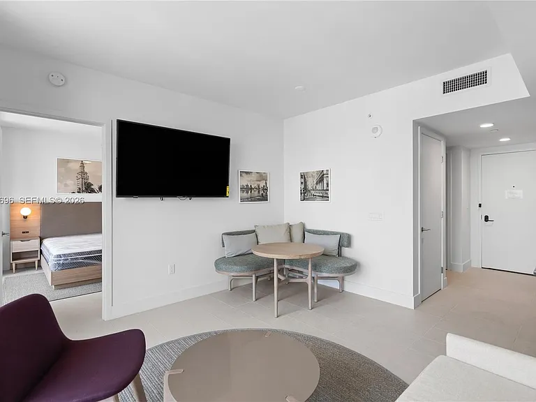 159 NE 6th St #2707 — Photo 4