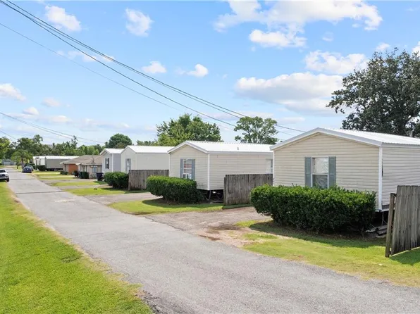 113-145 Danos Ln, Belle Chasse, LA 70037