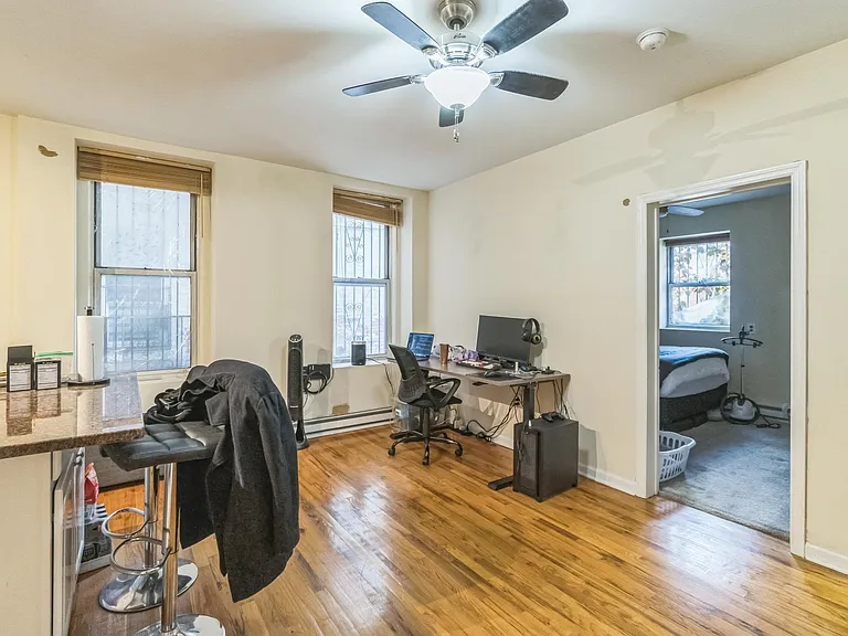318 Hudson St #B — Photo 25