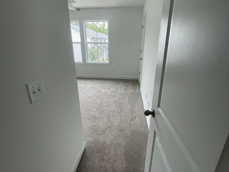 520 Rogers Lake Rd — Photo 8