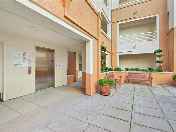 3rd image of 1 Crescent Way APT 1414