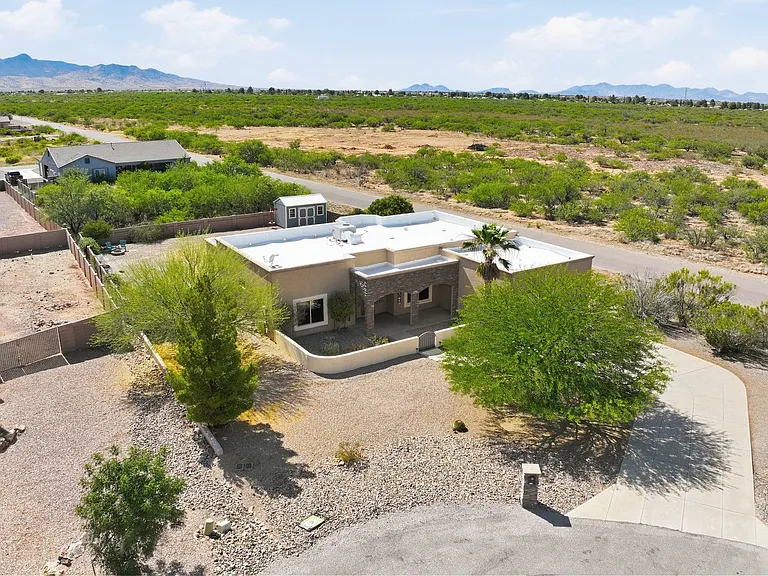 4212 S Hackberry Dr — Photo 37