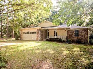 18015 Whispering Pnes, Flint, TX 75762