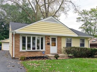 315 S Pierce Ave, Wheaton, IL 60187