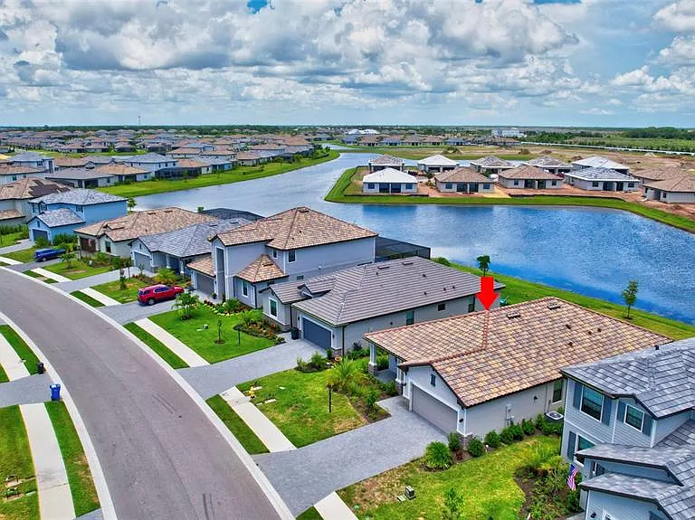 5409 Coral Reef Way — Photo 35
