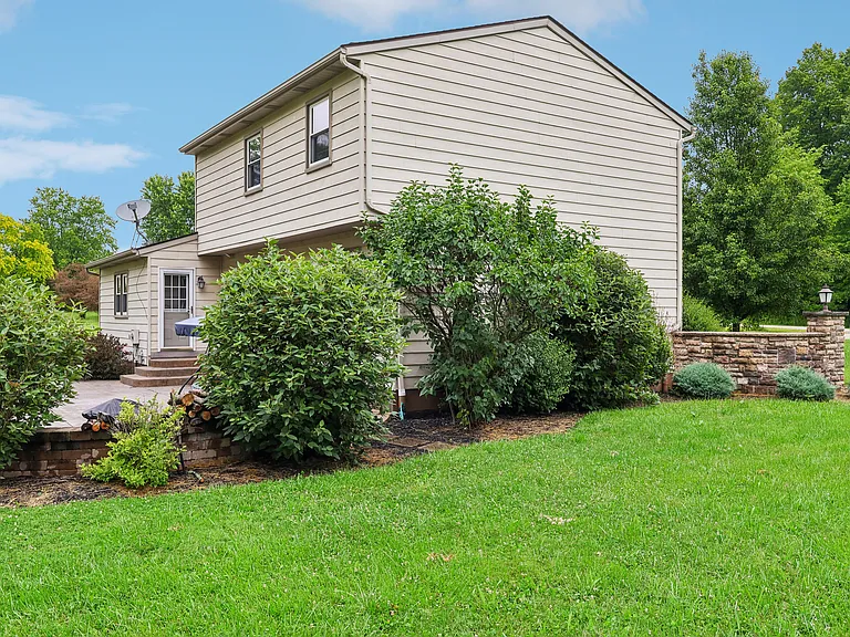 4702 Alger Rd — Photo 46