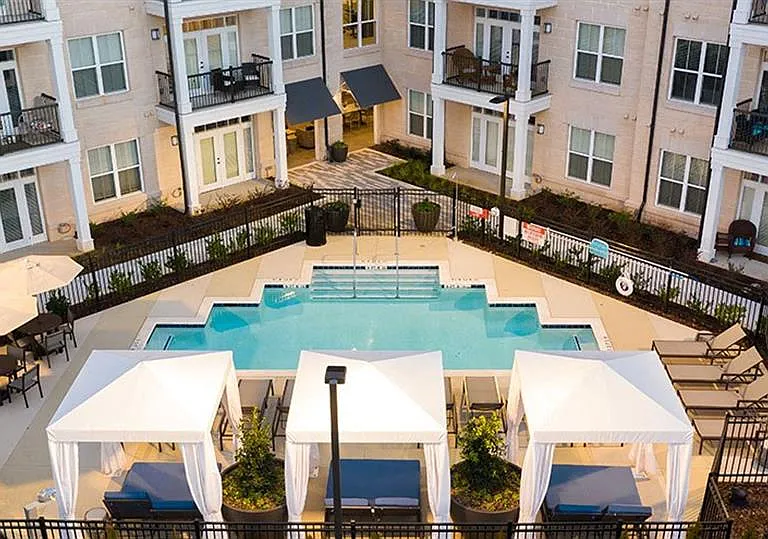 The Flats at Southlawn Apartments — Photo 21