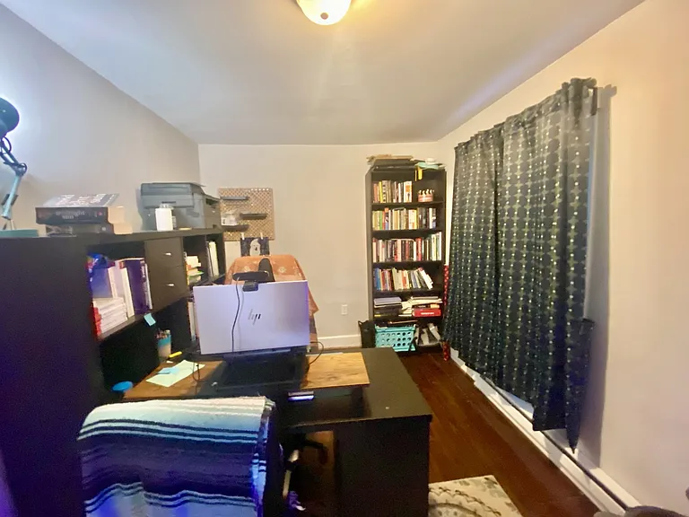 652 Elm St — Photo 17