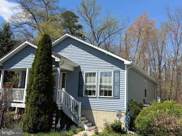 7712 West Dr, Glen Burnie, MD 21060