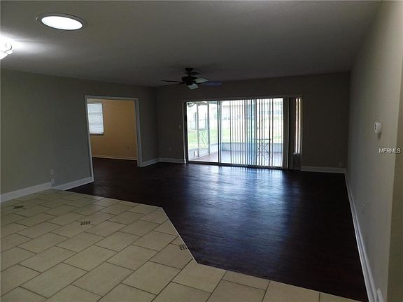 2nd image of 216 Morgan Ct