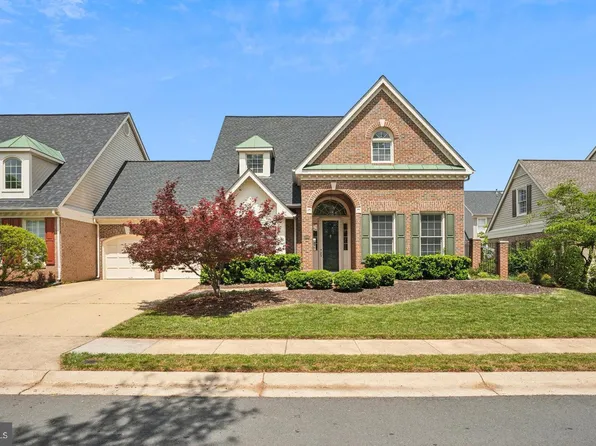 43692 Bermuda Dunes Ter, Leesburg, VA 20176