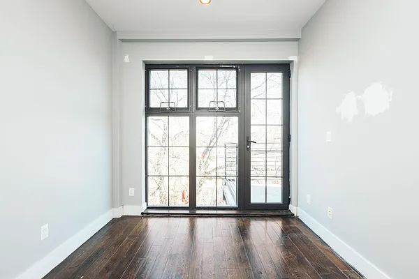 Rented by Nooklyn NYC LLC | media 11