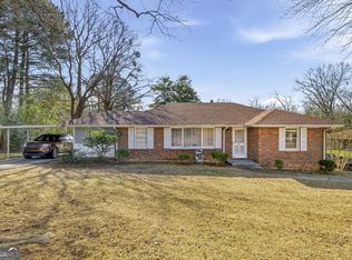 27 Hilltop Ln, Toccoa, GA 30577