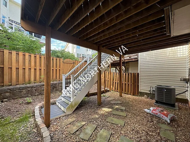 46119 Geneva Ter — Photo 29