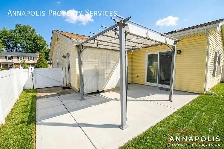 1027 Springhill Way — Photo 24