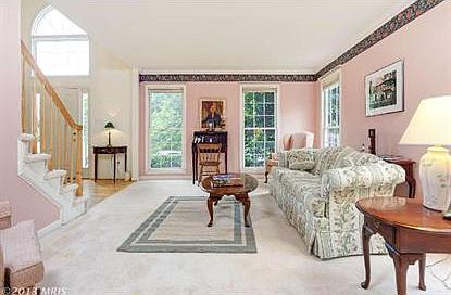 5th image of 1504 Summerset Pl