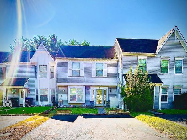 9 Lawry Ct
