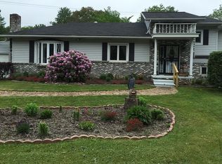 5032 Dark Shade Dr, Cairnbrook, PA 15924