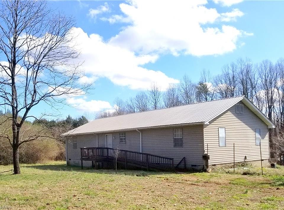 1st image of 2541 Low Bridge Rd