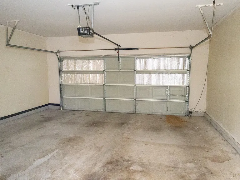 1407 Hazelwood Dr — Photo 27