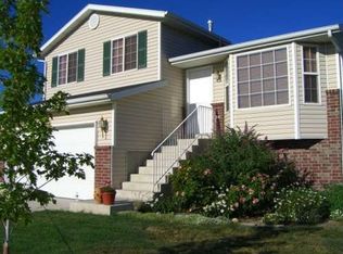 5622 S 6950 W, Hooper, UT 84315