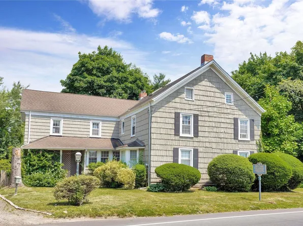 33 Merritts Road, Farmingdale, NY 11735