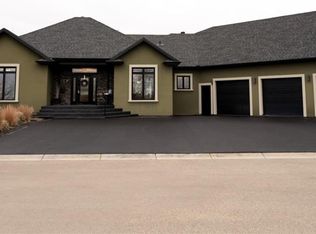 15 Broadway St S, Redvers, SK S0C2H0