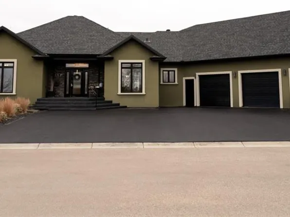 15 Broadway STREET S, Redvers, SK S0C 2H0