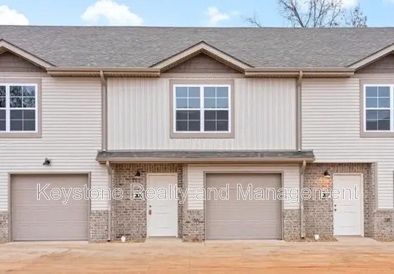 940 Britton Springs Rd #106 — Photo 1